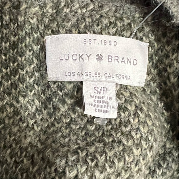 Camouflage Button-Up Women's cardigan - Picture 4 of 4